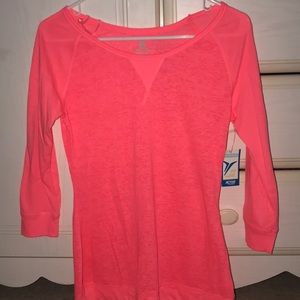 Women’s 3/4 Sleeve Old Navy athletic Top